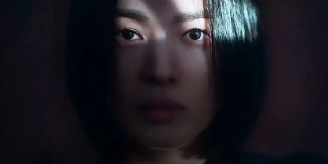 《黑暗荣耀 2》来了！穿黑色看够有仪式感吗（无剧透）？