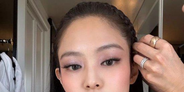 Jennie宁艺卓这种猫系辣妹 原来20年前就流行过了？